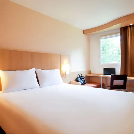 Ibis Biarritz Aeroport Anglet