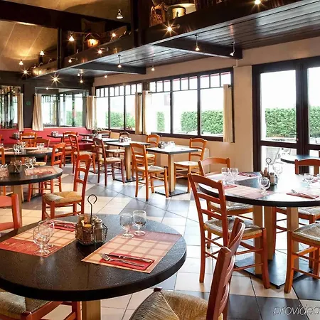 Ibis Biarritz Aeroport 3*