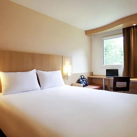 Hotel Ibis Biarritz Aeroport 3*