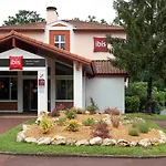 比亚里茨格里特机场宜必思酒店 酒店