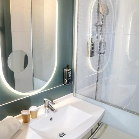 Ibis Biarritz Aeroport Hotel 3*