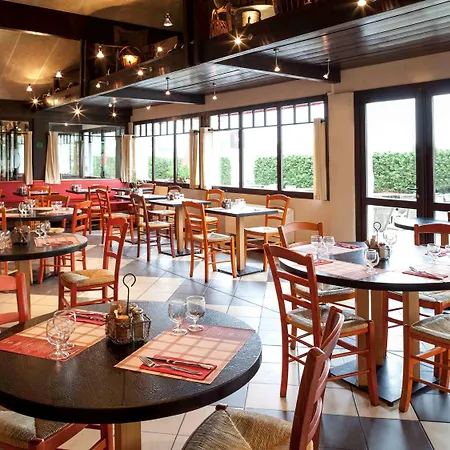 Ξενοδοχείο Ibis Biarritz Aeroport 3*