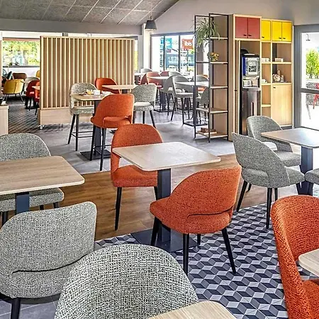 Ibis Biarritz Aeroport מלון 3*