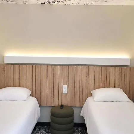 Ibis Biarritz Aeroport 3*