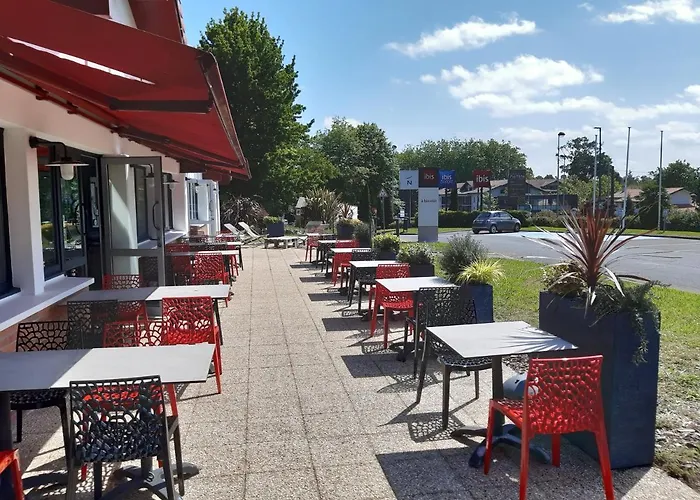 Ibis Biarritz Aeroport 3*