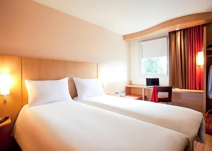 Ibis Biarritz Aeroport Hotel