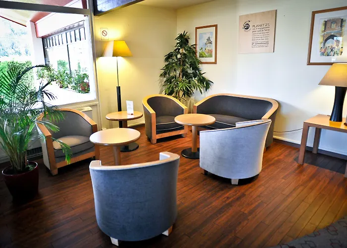 Ibis Biarritz Aeroport Hotel 3*