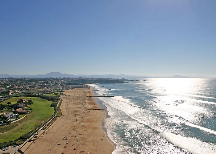 Ibis Biarritz Aeroport 3*